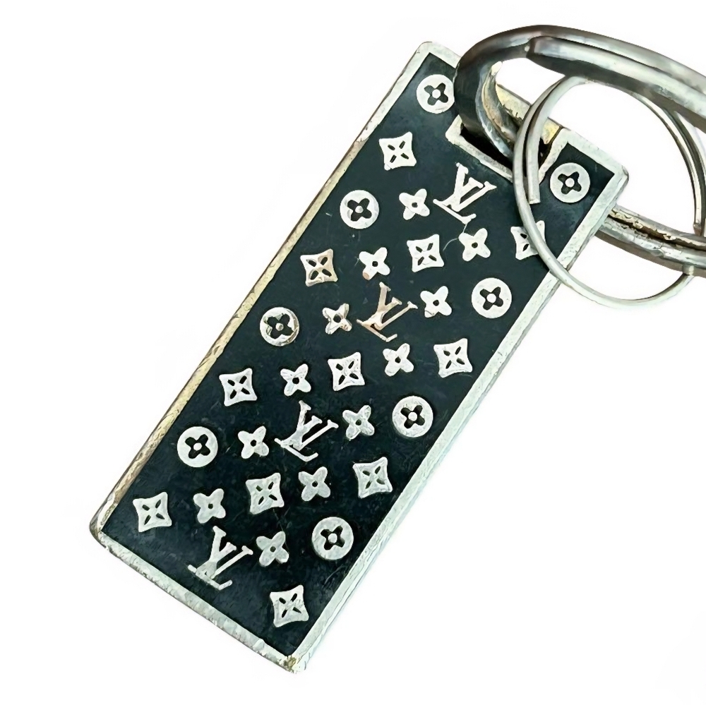 Louis Vuitton Monogram Black and Silver Keyring Vintage Charm AUTHENTIC